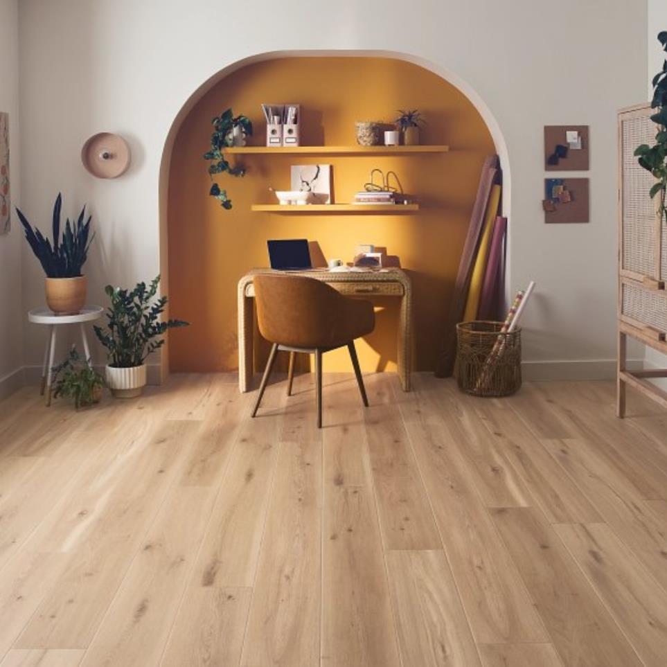 Plank BLONDE OAK Medium Finish Vinyl