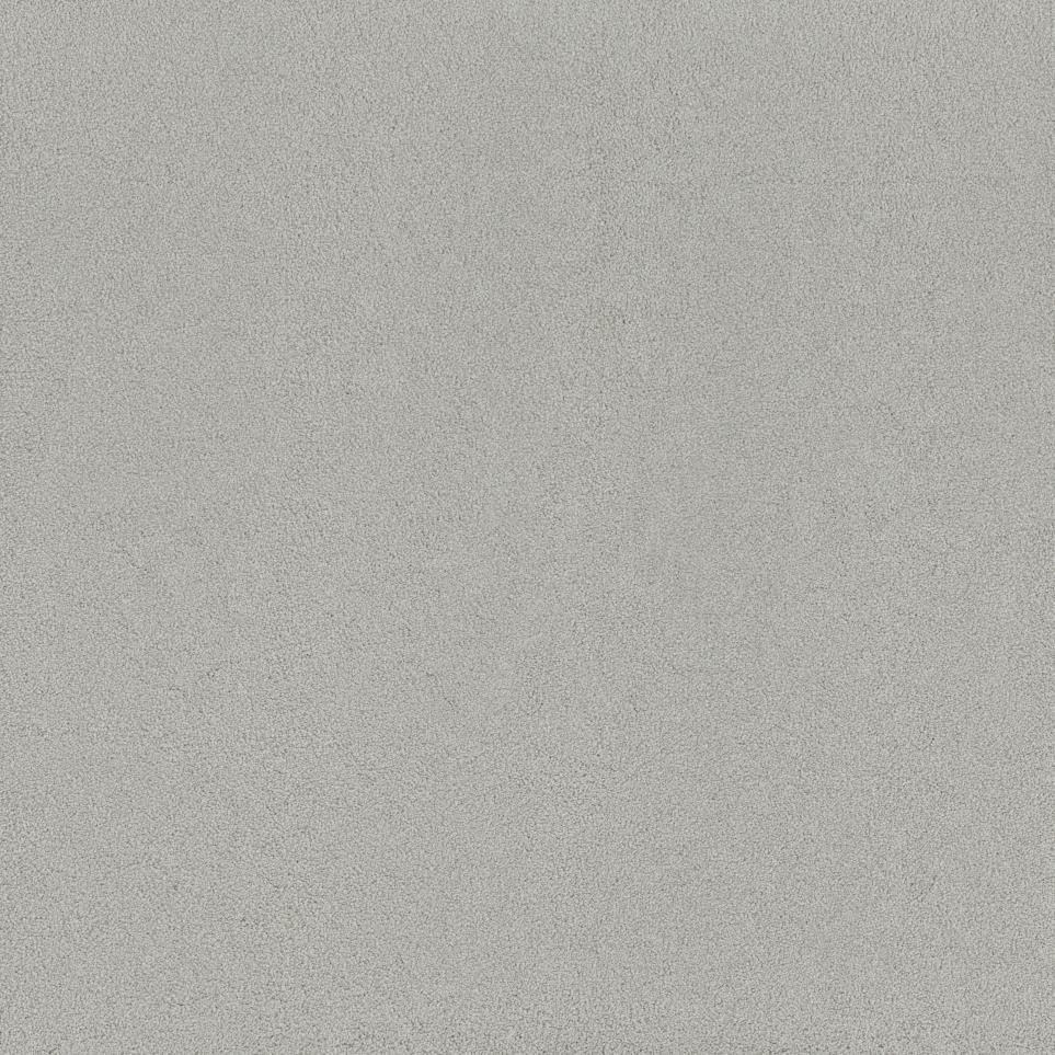 Textured Saxony Clear Range Gray Carpet