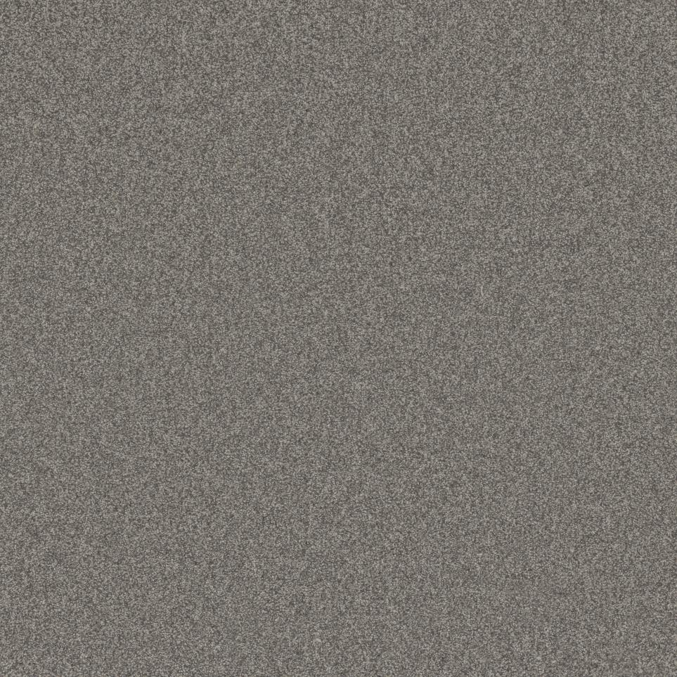 Textured Saxony Resort Gray Carpet