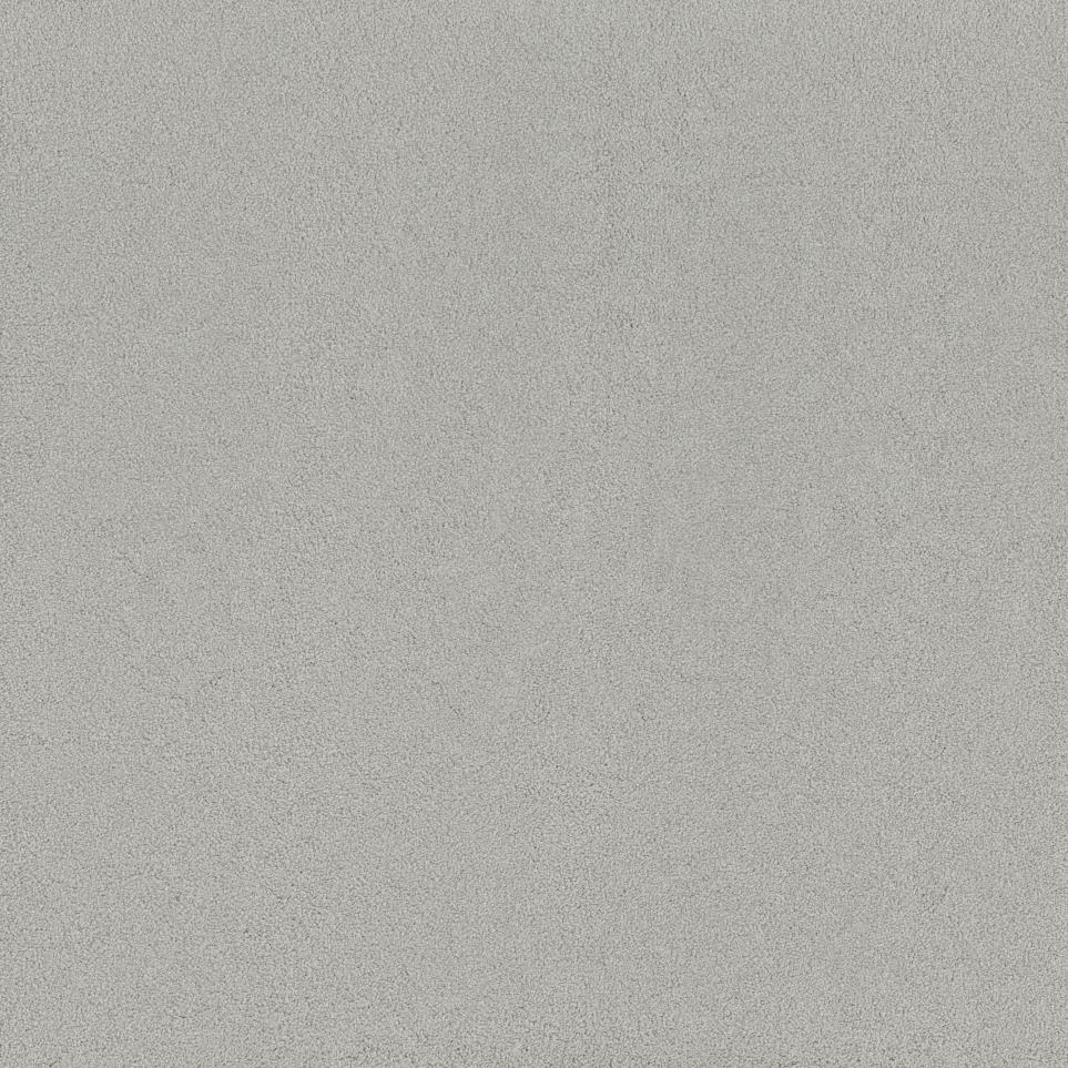 Textured Saxony Clear Range Gray Carpet