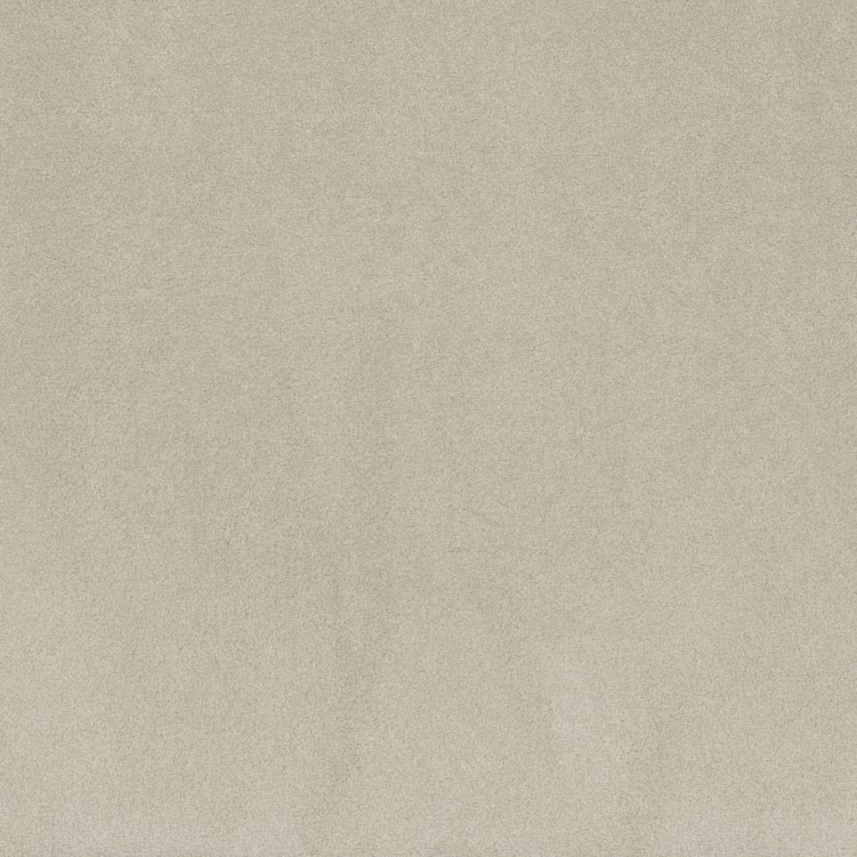 Textured Saxony Lamp Light White Carpet