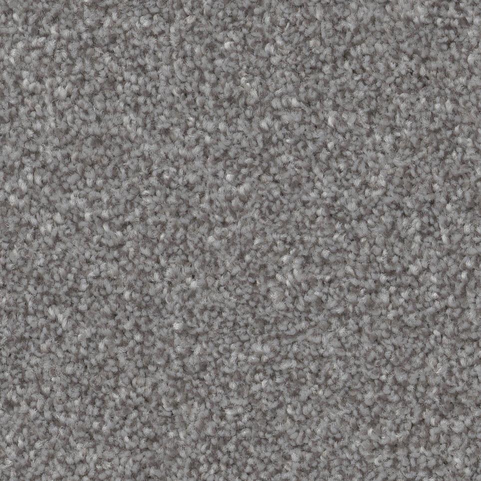 Textured Saxony West Wind Gray Carpet