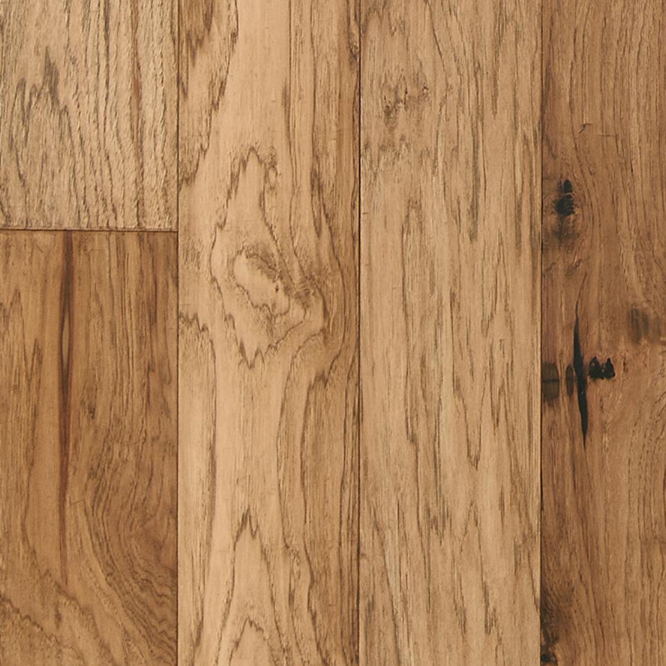 Plank Champagne Light Finish Hardwood