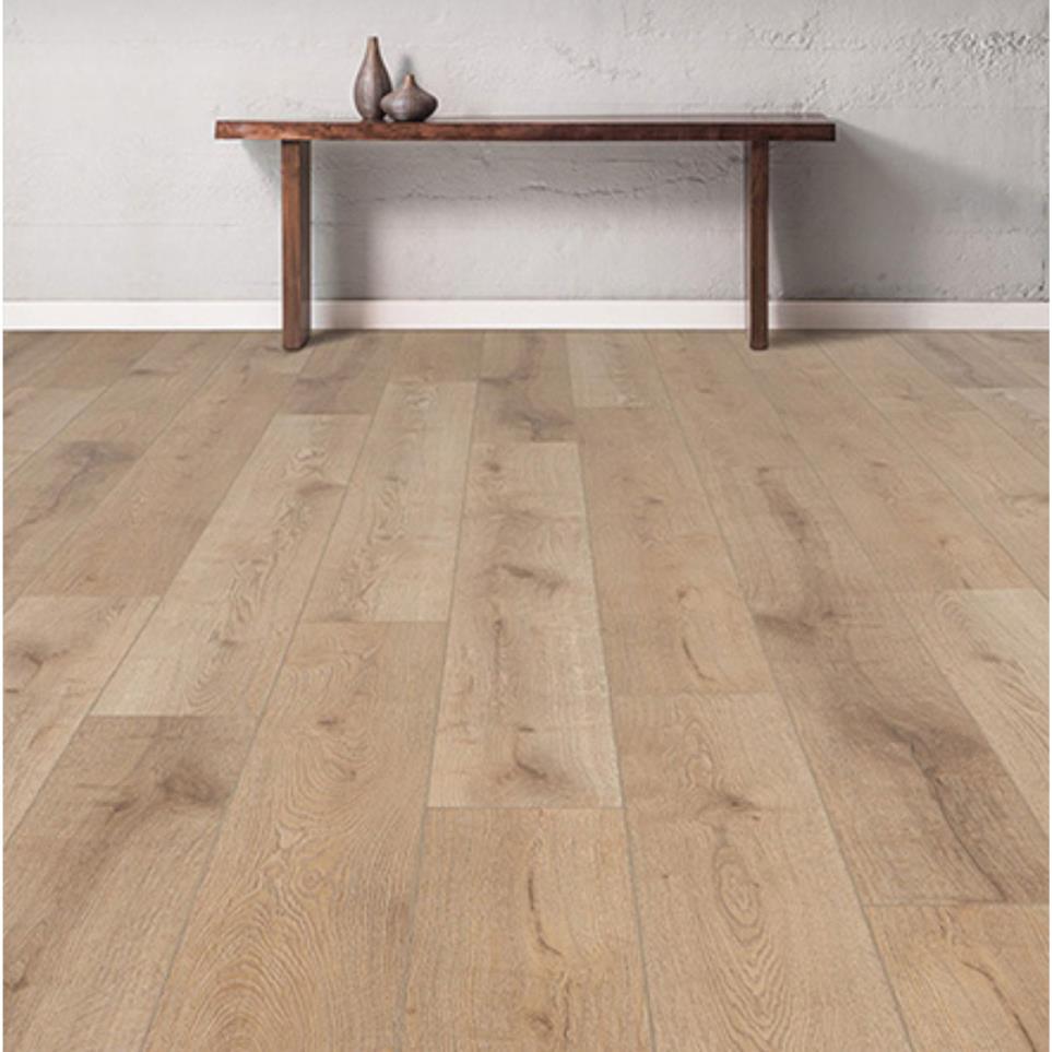 Plank Royal Crest Light Finish Vinyl