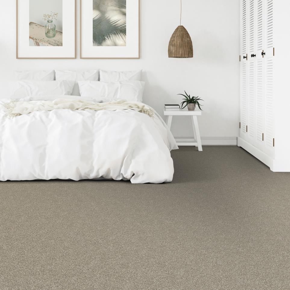 Textured Saxony White Honey Brown Carpet
