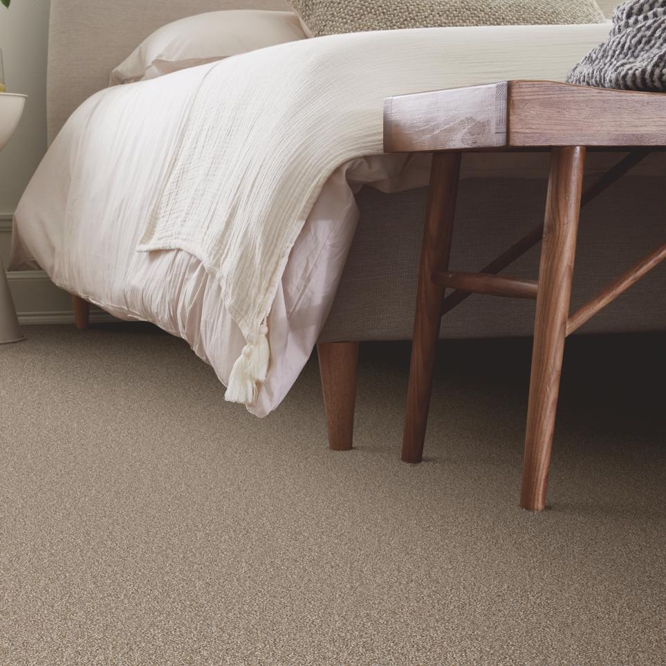 Textured Saxony Cuddly Beige/Tan Carpet