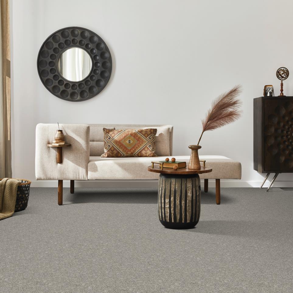 Textured Saxony Island Song Gray Carpet