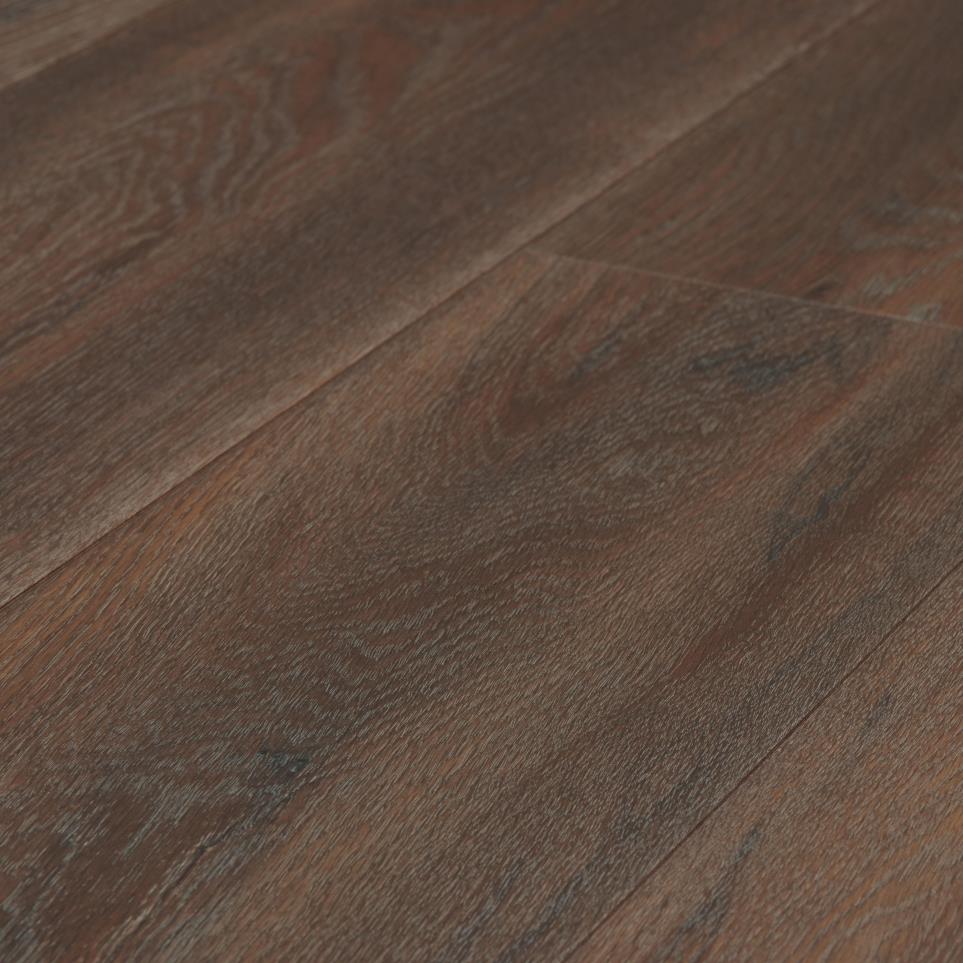 Plank Thoroughbred Medium Finish Laminate