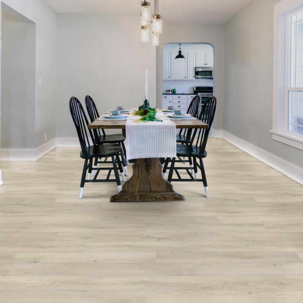 Plank Silk Light Finish Vinyl