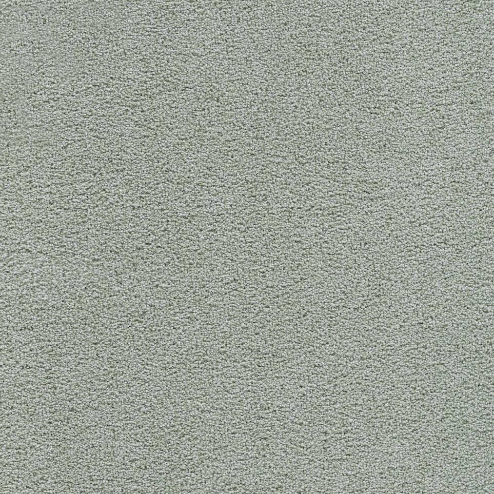 Textured Saxony Romantic Moment Green Carpet