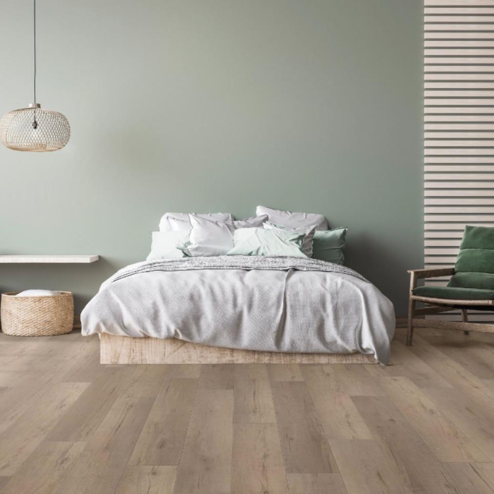 Plank Miles Oak Medium Finish Vinyl