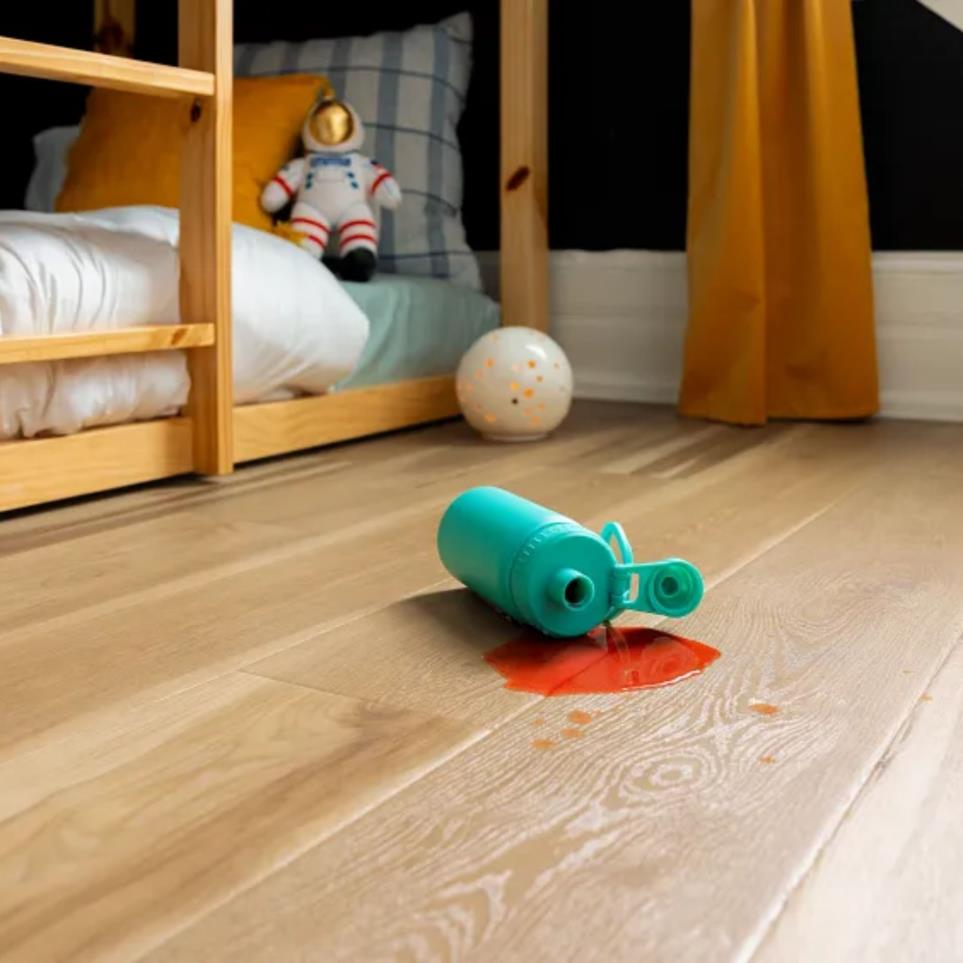 Plank Blended Praline Light Finish Vinyl