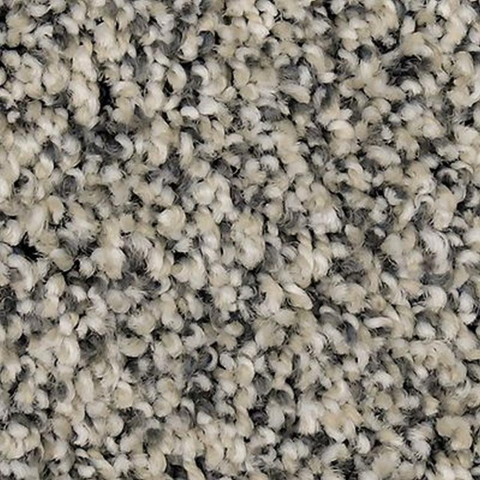 Textured Saxony Moon Glow Gray Carpet