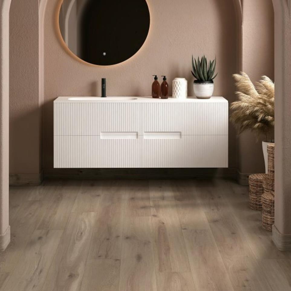 Plank Mist Oak Medium Finish Vinyl