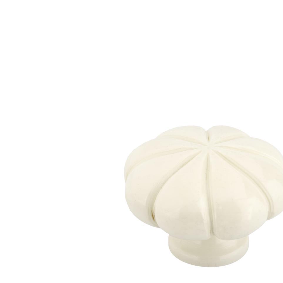 Knob Cream White Knobs