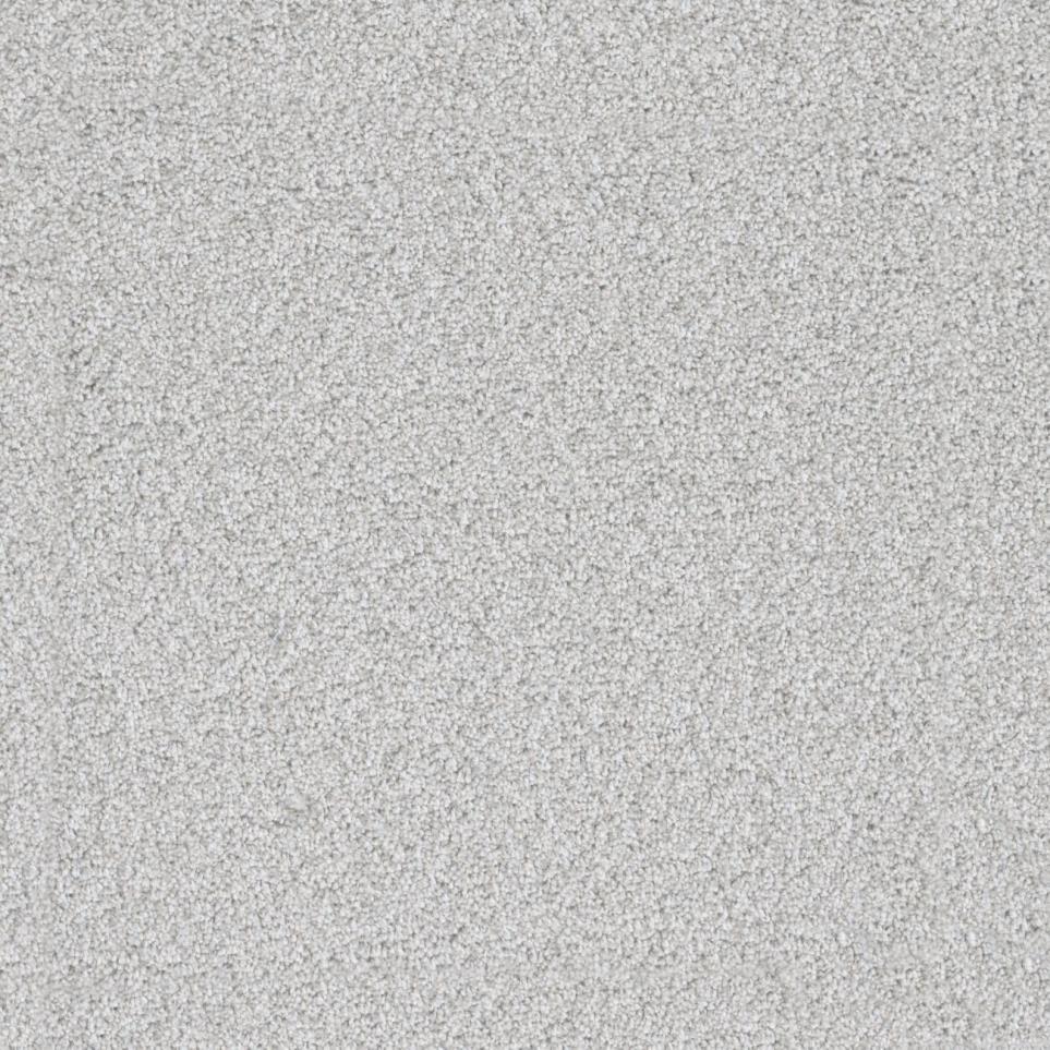 Textured Saxony Expressive White Carpet