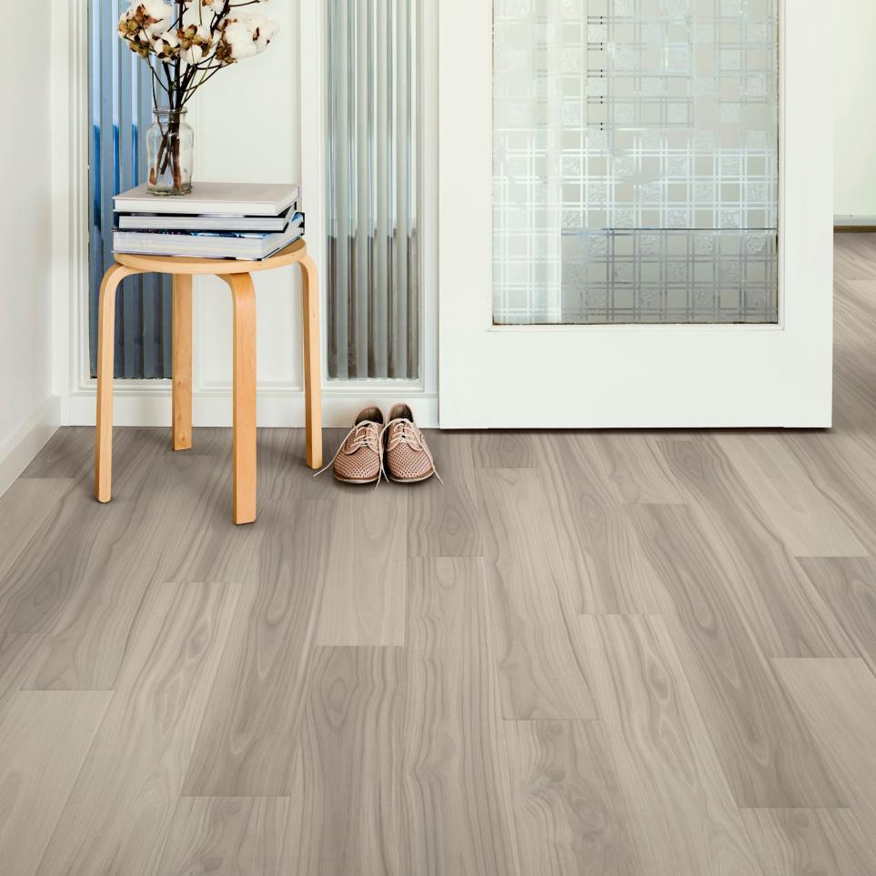 Plank Zingy Medium Finish Vinyl