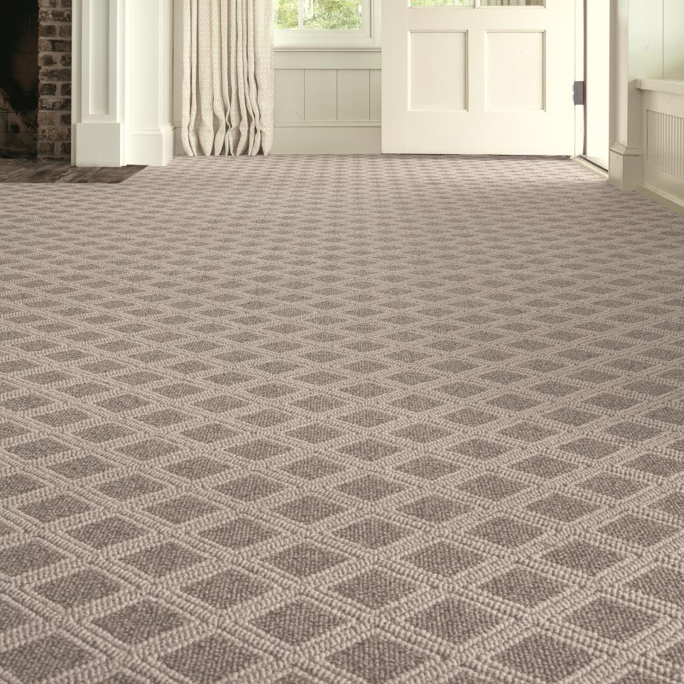 Loop Nickel                         Beige/Tan Carpet
