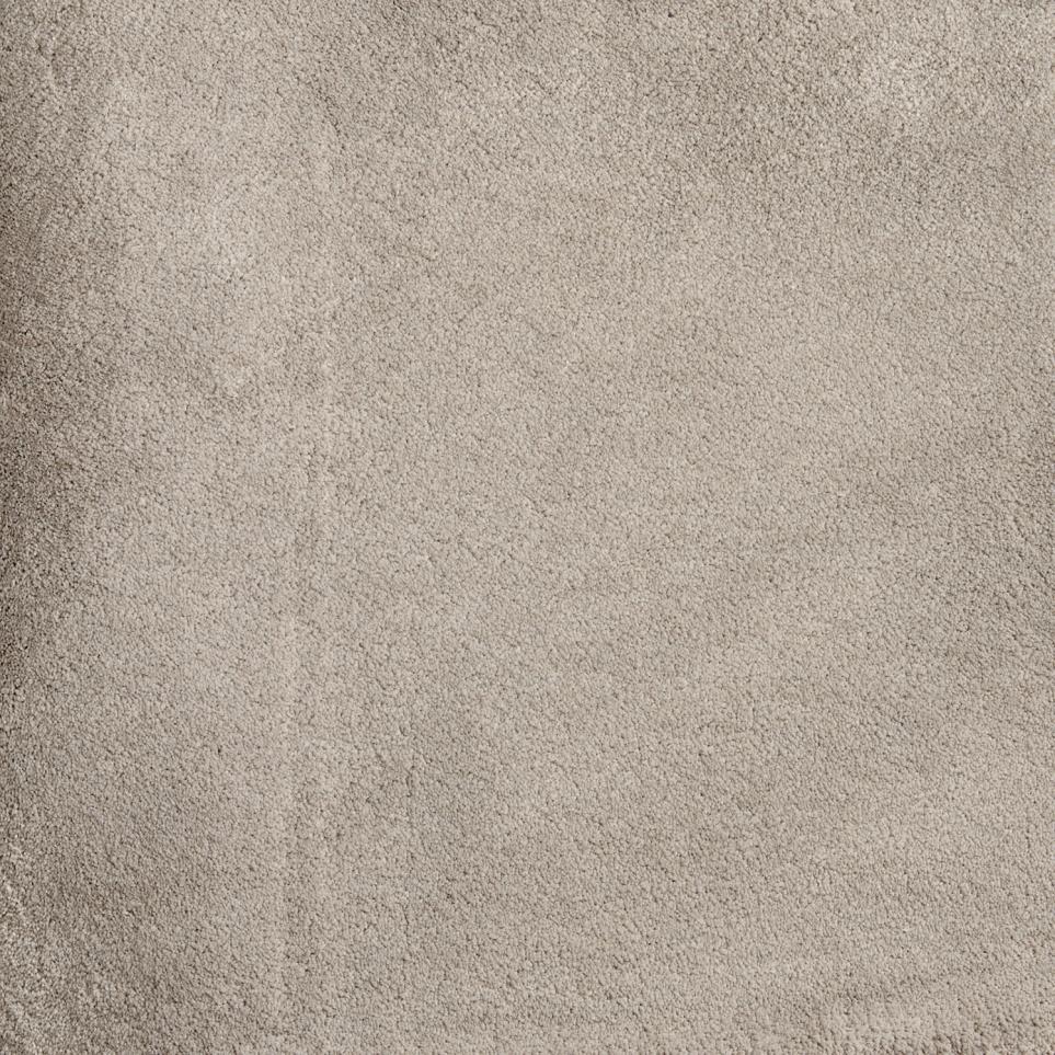 Plush Saxony Chrome Beige/Tan Carpet