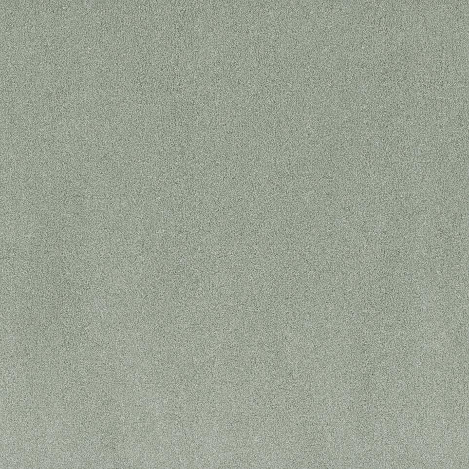 Textured Saxony Romantic Moment Green Carpet